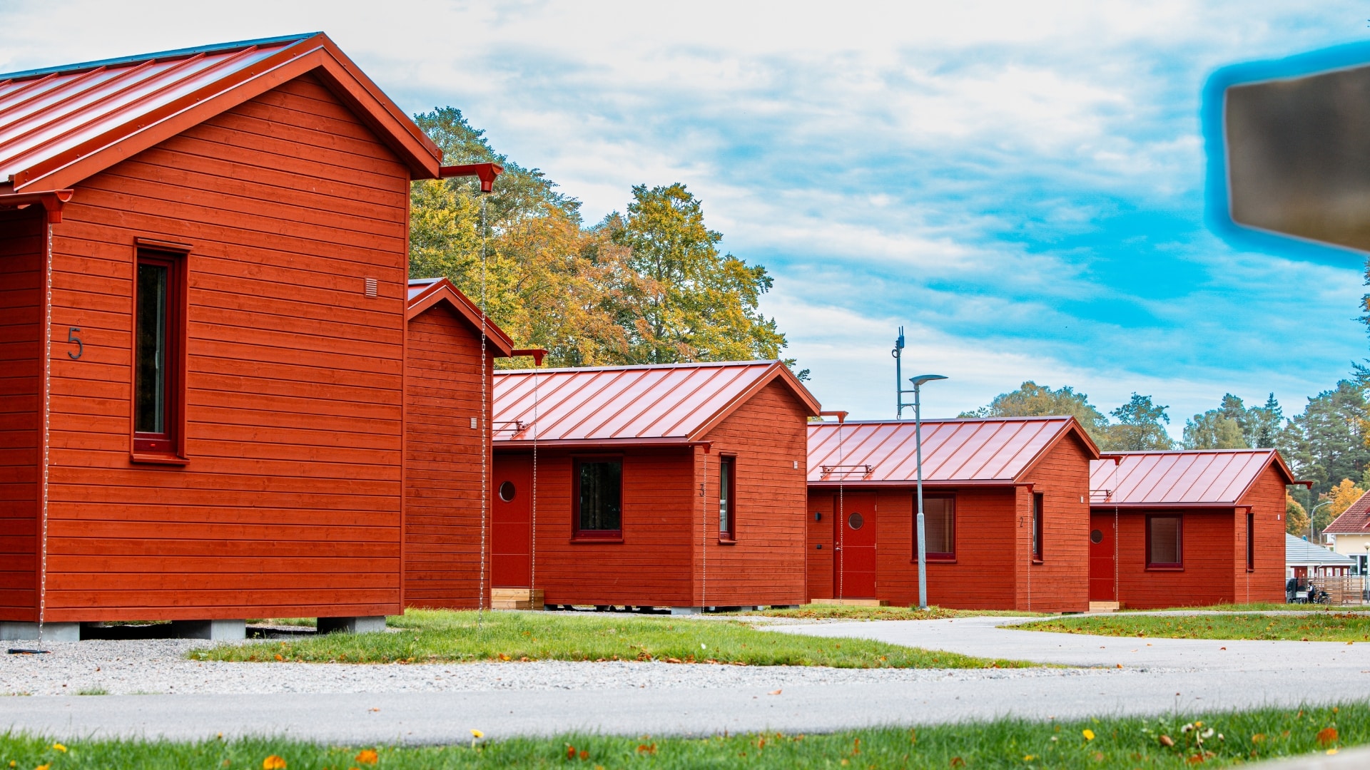 Röda campingstugor